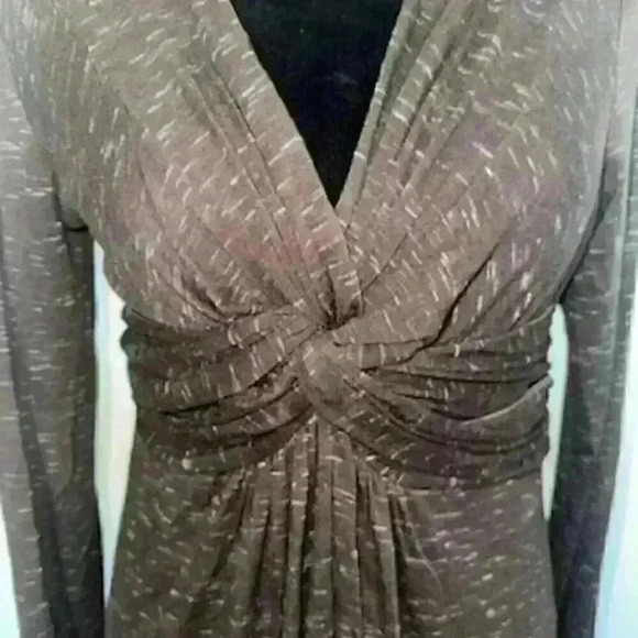Max Studio Top V-neck - Picture 3 of 5